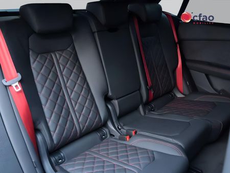 2026-Audi-SQ8-Quattro-Auto-Black-Edition-373kw_14