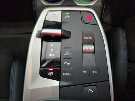 2026-BMW-X1-M35i-xDrive-M-Sport-Pro_14