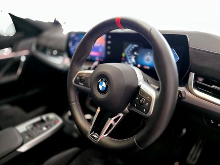2026-BMW-X1-M35i-xDrive-M-Sport-Pro_18