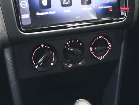 2026-Volkswagen-Polo-Vivo-16-Life_21