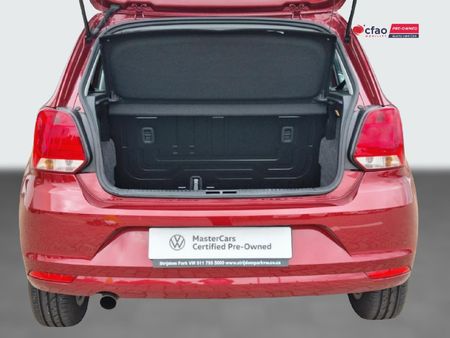 2026-Volkswagen-Polo-Vivo-16-Life_3