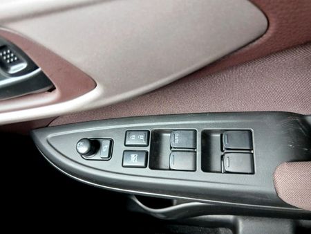 2026-Suzuki-Fronx-15-GL_15