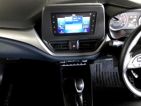 2025-Toyota-Starlet-15-XS-Auto_15