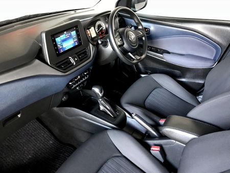 2025-Toyota-Starlet-15-XS-Auto_6