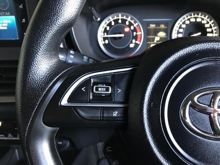 2025-Toyota-Starlet-15-XS-Auto_8