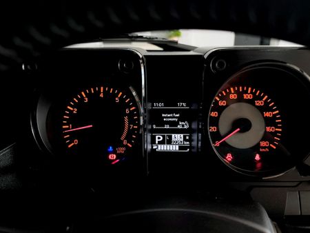 2024-Suzuki-Jimny-15-GLX-AllGrip-5-Door-Auto_12