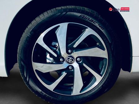 2025-Toyota-Starlet-15-XS-Auto_7