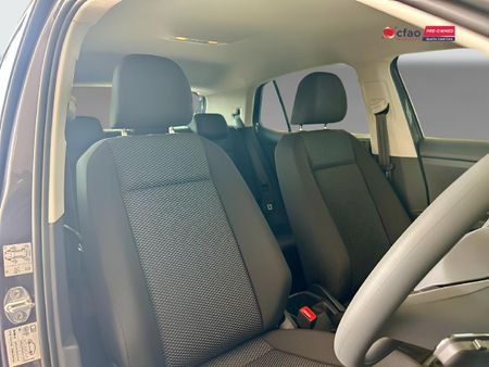 2026-Volkswagen-T-Cross-10-TSI-Life-Auto_10
