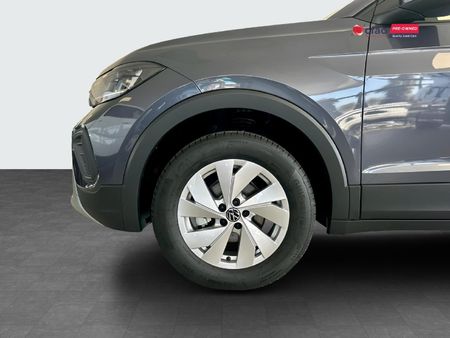 2026-Volkswagen-T-Cross-10-TSI-Life-Auto_8
