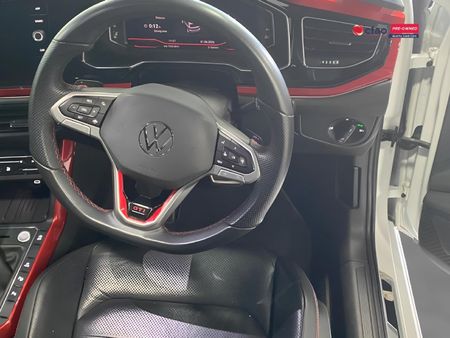 2025-Volkswagen-Polo-20-GTI-Auto-147kW_11