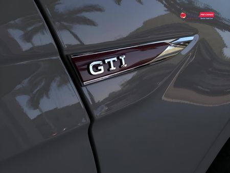 2025-Volkswagen-Polo-20-GTI-Auto-147kW_5