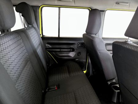 2023-Suzuki-Jimny-15-GLX-AllGrip-5-Door_17