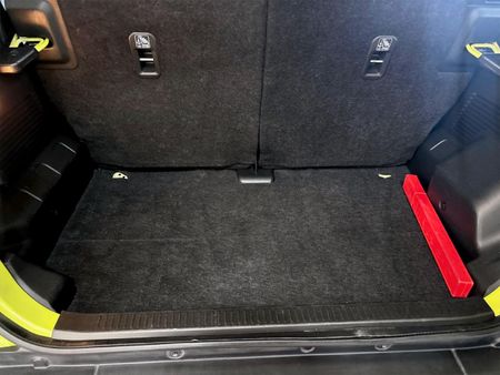 2023-Suzuki-Jimny-15-GLX-AllGrip-5-Door_18