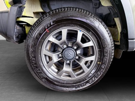 2023-Suzuki-Jimny-15-GLX-AllGrip-5-Door_19