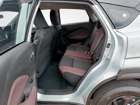 2026-Suzuki-Fronx-15-GL_16