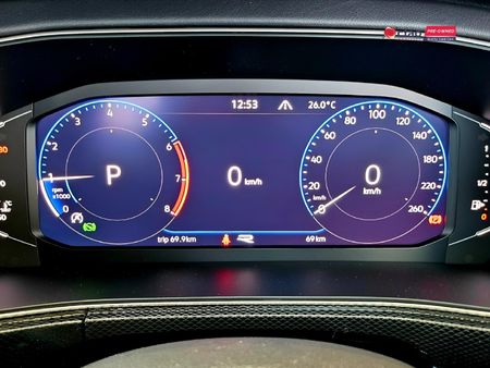 2026-Volkswagen-T-Cross-10-TSI-R-Line-Auto_15