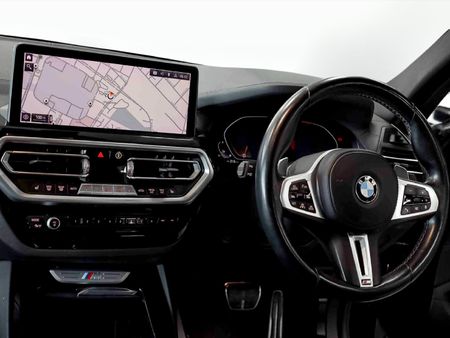 2022-BMW-X3-M40i_11