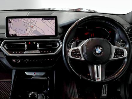2022-BMW-X3-M40i_12