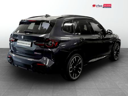 2022-BMW-X3-M40i_1