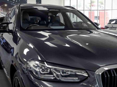 2022-BMW-X3-M40i_4
