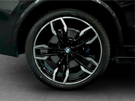2022-BMW-X3-M40i_5