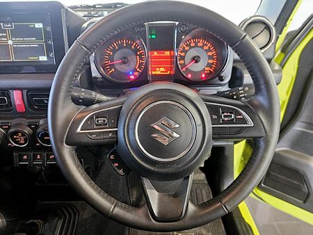 2023-Suzuki-Jimny-15-GLX_12