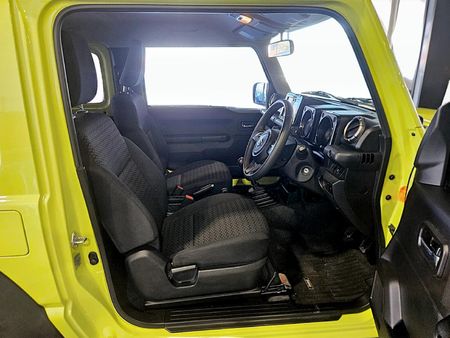 2023-Suzuki-Jimny-15-GLX_17