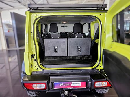 2023-Suzuki-Jimny-15-GLX_18