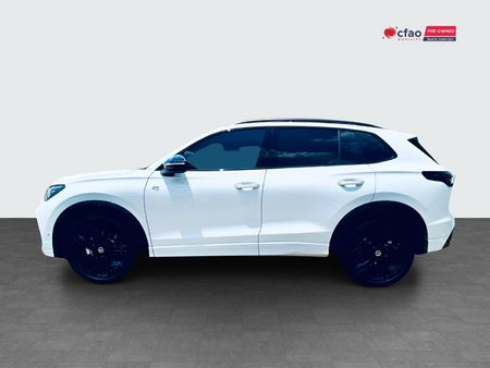 2026-Volkswagen-Tiguan-14TSI-R-Line_3