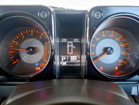 2024-Suzuki-Jimny-15-GLX-AllGrip-5-Door-Auto_14