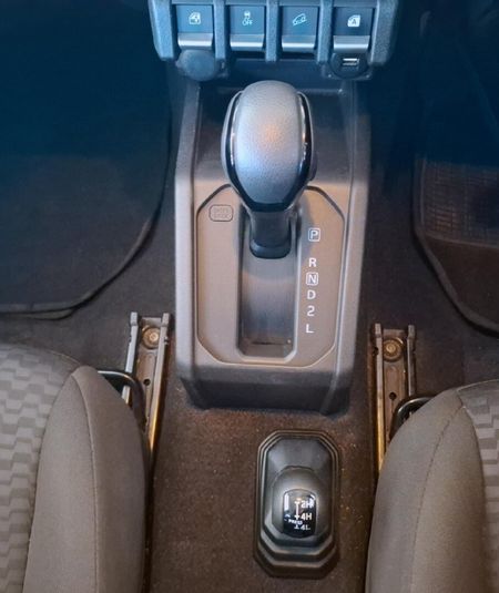 2024-Suzuki-Jimny-15-GLX-AllGrip-5-Door-Auto_18