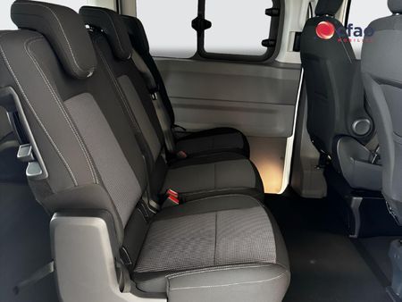2026-Volkswagen-Transporter-Crew-Bus-20TDI-Auto-4M-125kW-5-Seat_19