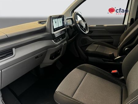 2026-Volkswagen-Transporter-Crew-Bus-20TDI-Auto-4M-125kW-5-Seat_7