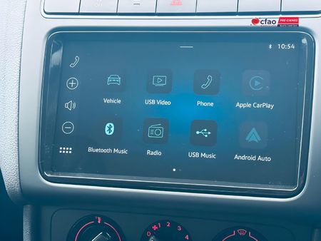 2026-Volkswagen-Polo-Vivo-16-Life_9