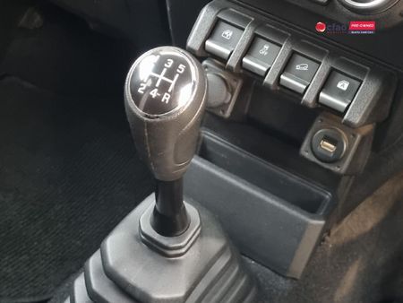 2024-Suzuki-Jimny-15-GLX-AllGrip-5-Door_11