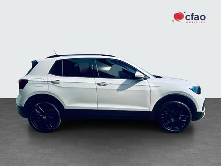 2026-Volkswagen-T-Cross-10-TSI-Life-Auto_6