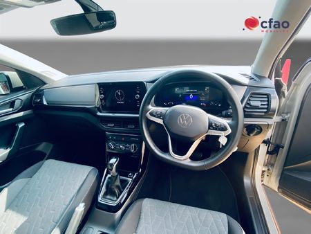 2026-Volkswagen-T-Cross-10-TSI-Life-Auto_8