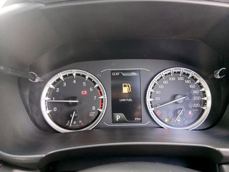 2026-Suzuki-Grand-Vitara-15-GLX-Auto_13