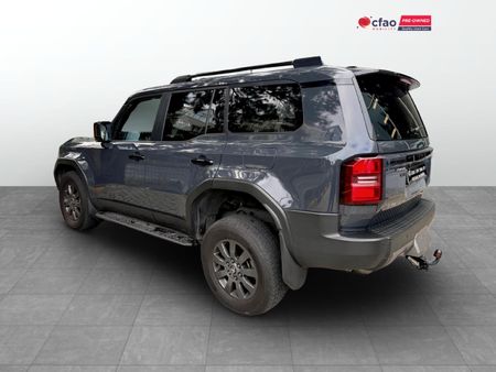 2025-Toyota-Land-Cruiser-Prado-VX-R-28GD-Auto_12