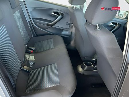 2024-Volkswagen-Polo-Vivo-14-Comfortline-5-dr_10