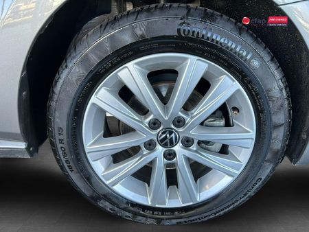 2024-Volkswagen-Polo-Vivo-14-Comfortline-5-dr_7