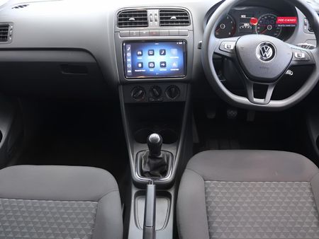2026-Volkswagen-Polo-Vivo-14-Life_9