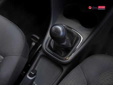 2026-Volkswagen-Polo-Vivo-14-Life_11