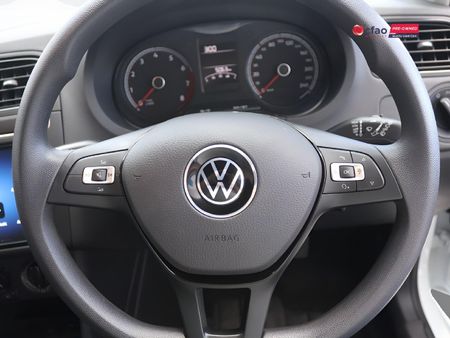 2026-Volkswagen-Polo-Vivo-14-Life_12