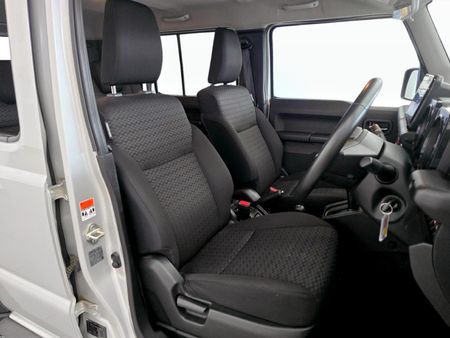 2024-Suzuki-Jimny-15-GLX-AllGrip-5-Door-Auto_11