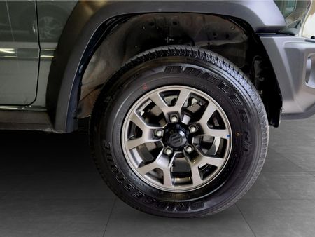 2024-Suzuki-Jimny-15-GLX-AllGrip-5-Door-Auto_9