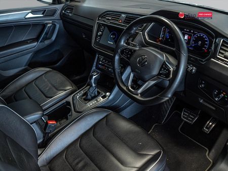 2022-Volkswagen-Tiguan-14-TSI-R-Line-DSG-Auto-110kW_9
