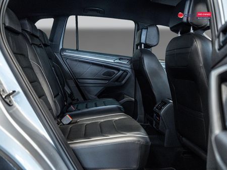 2022-Volkswagen-Tiguan-14-TSI-R-Line-DSG-Auto-110kW_17