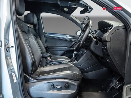 2022-Volkswagen-Tiguan-14-TSI-R-Line-DSG-Auto-110kW_8
