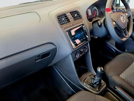 2026-Volkswagen-Polo-Vivo-14-Life_10